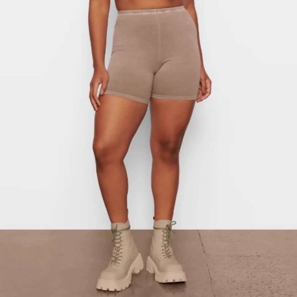 skims hiking biker shorts